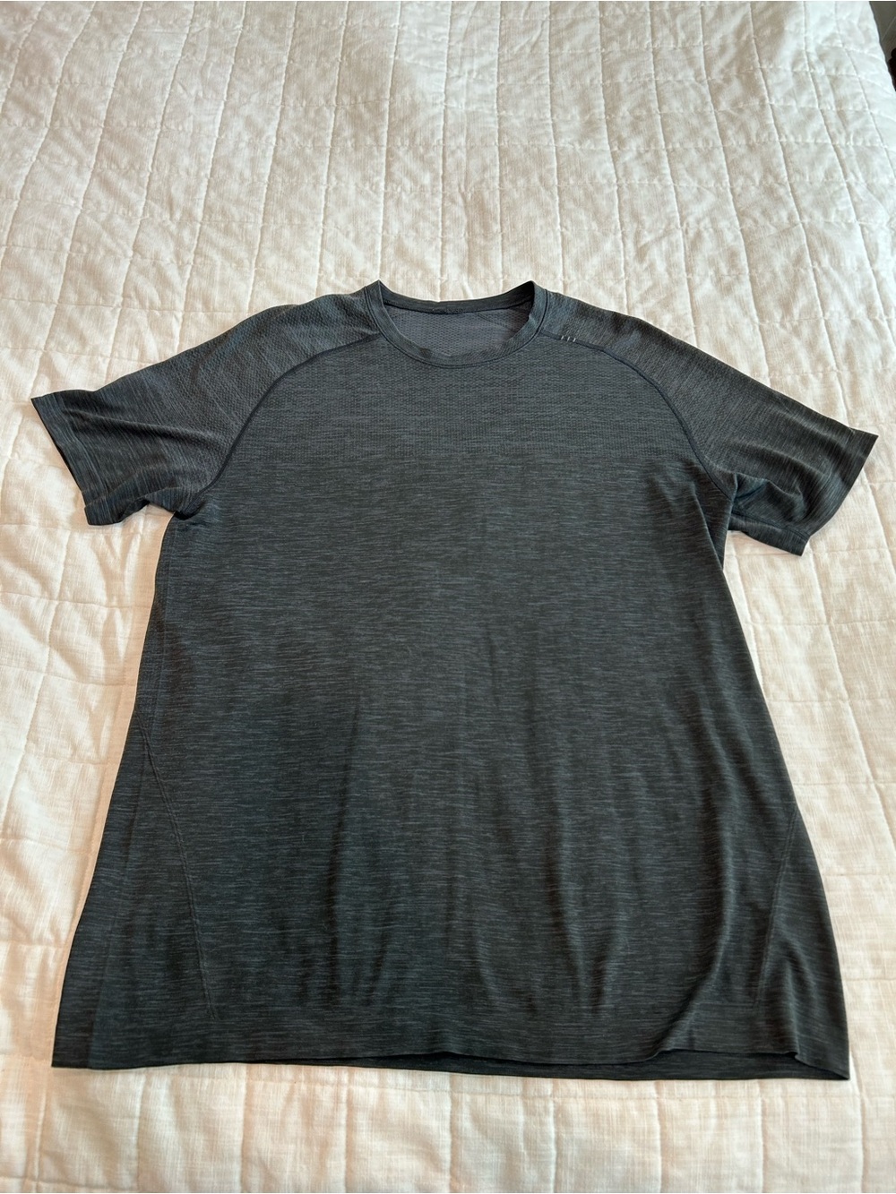 Lululemon Men's Short Sleeve Crewneck activewear Shirt - Dark Charcoal